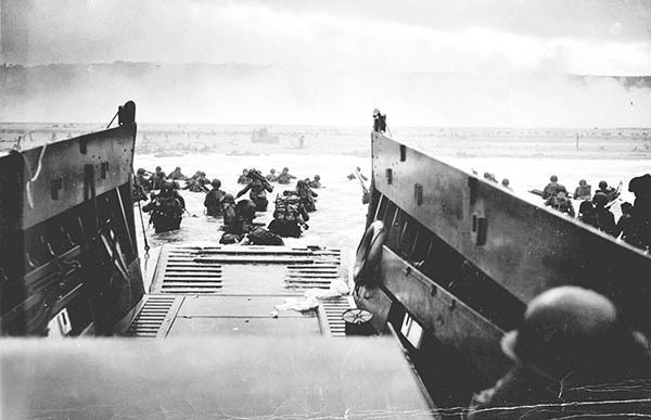 70th Anniversary of D-Day 6/6/1944 - 6/6/2014 *Courtesy of http://www.history.army.mil/html/reference/Normandy/pictures.html