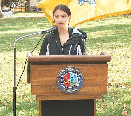 Nichole Petrick reads a letter she sent to Mayor Diaz about building a park when she was in the sixth grade.