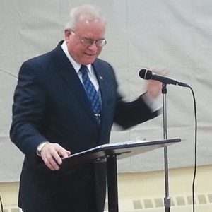Mayor Fred Henry prepares to deliver the State of the City at the Stevens Avenue Senior Center. *Photo by Carolyn Maxwell