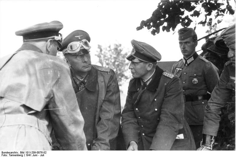 Georg-Hans_Reinhardt, second from left, crossed the Moscow-Volga Canal on November 29, 1941.